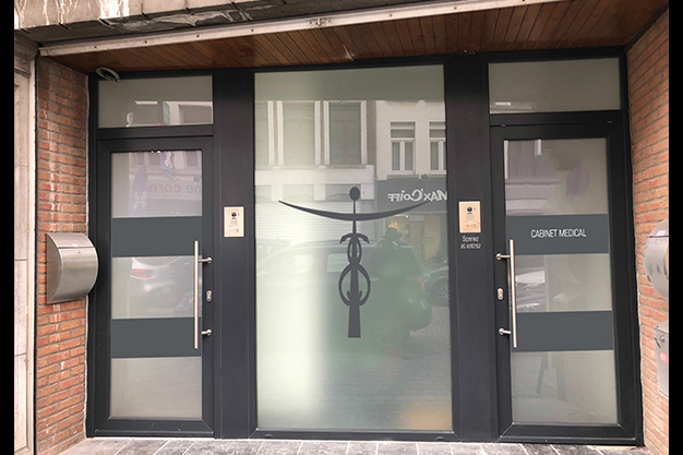 Création logo et habillage vitrine